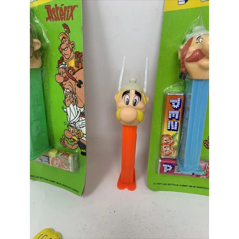 PEZ Asterix set 4 on Non-US cards Plus Magnets